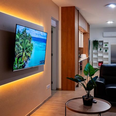 לרנקה Earth Apartment מראה חיצוני תמונה